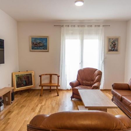 Sunny Hill Suite Ljubovic Подгорица Экстерьер фото