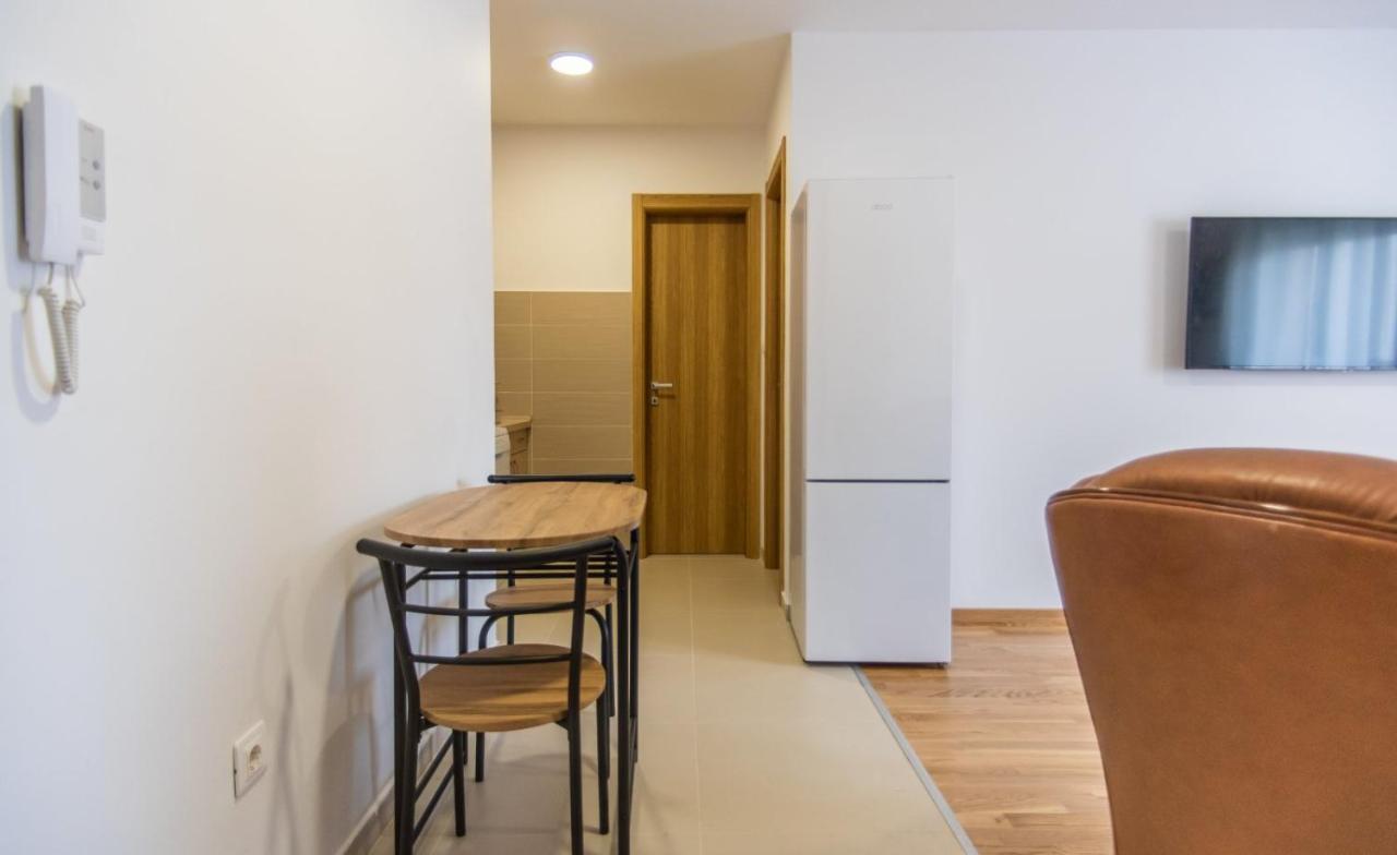 Sunny Hill Suite Ljubovic Подгорица Экстерьер фото