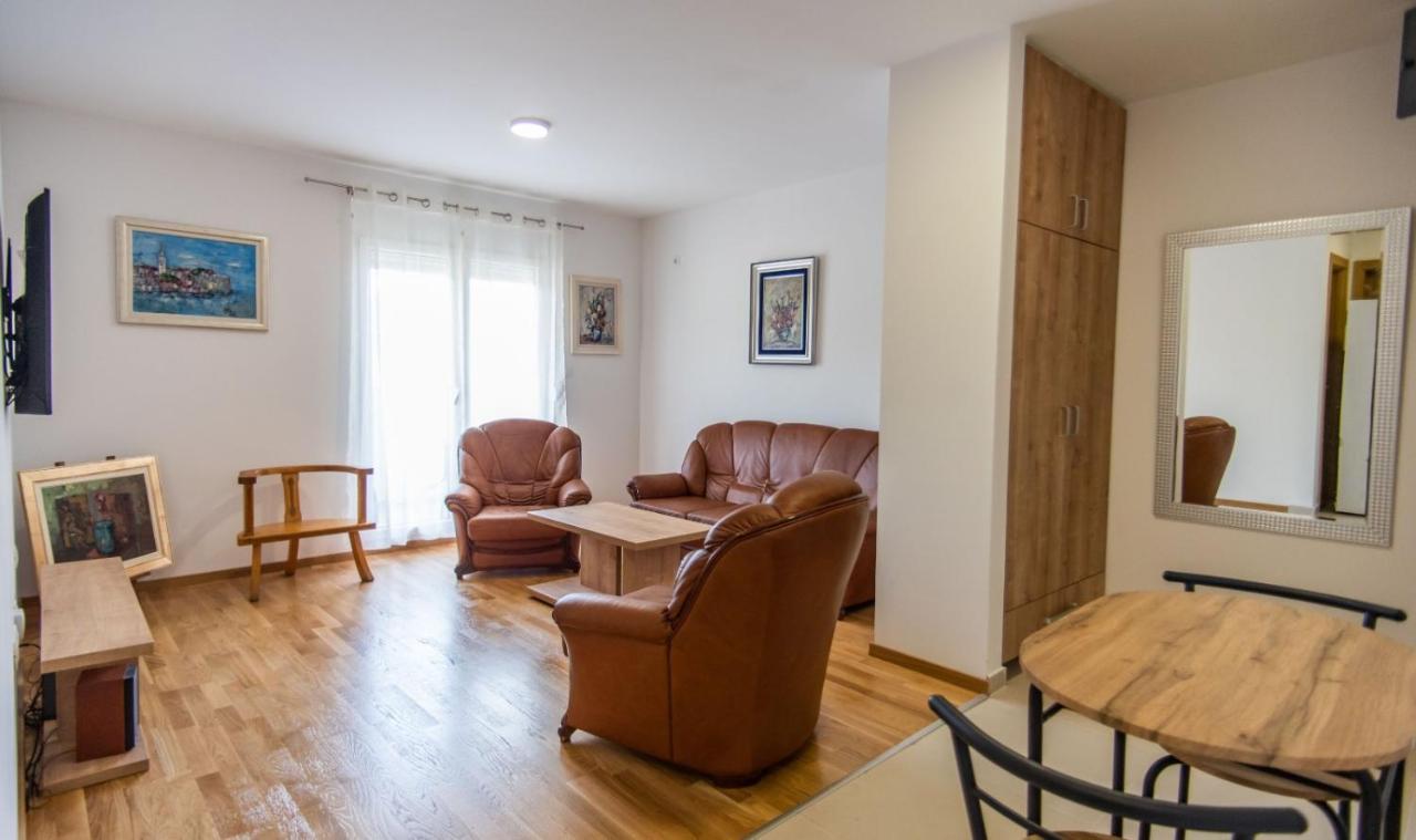 Sunny Hill Suite Ljubovic Подгорица Экстерьер фото
